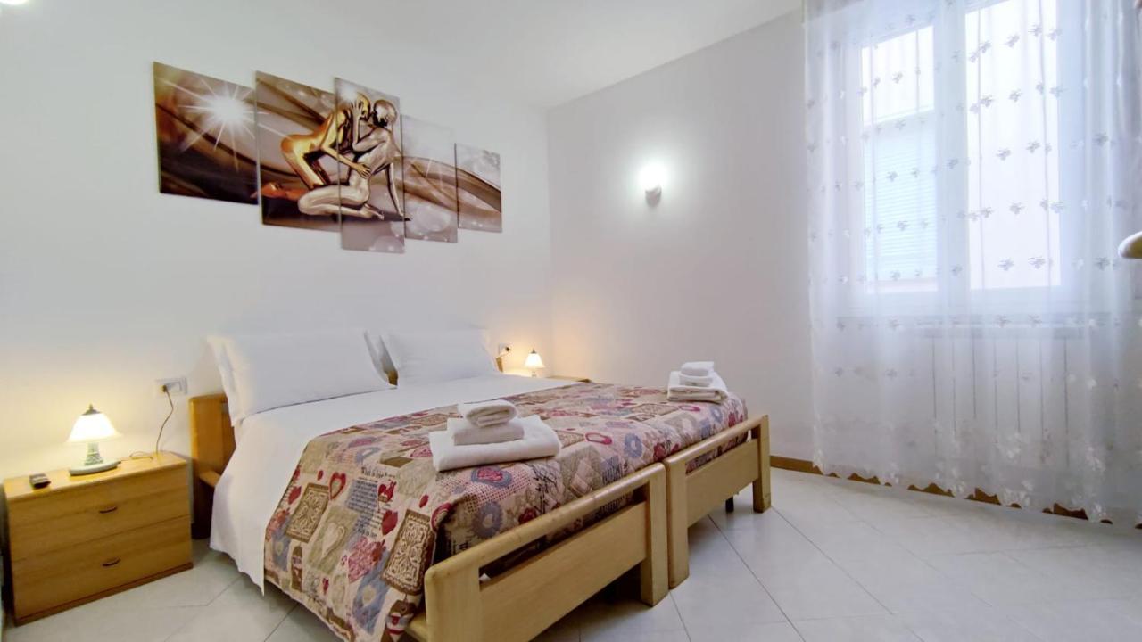 Elegante Alloggio Zona Storica Lecco Eksteriør billede